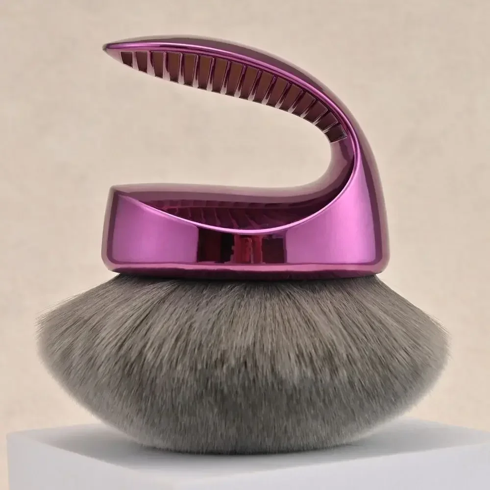 Beauty Blend & Blur Body Kabuki Brush Extra Large Vegan Bristles Self Tanner Brush Professional Blending Applicator Foundation - Image 5
